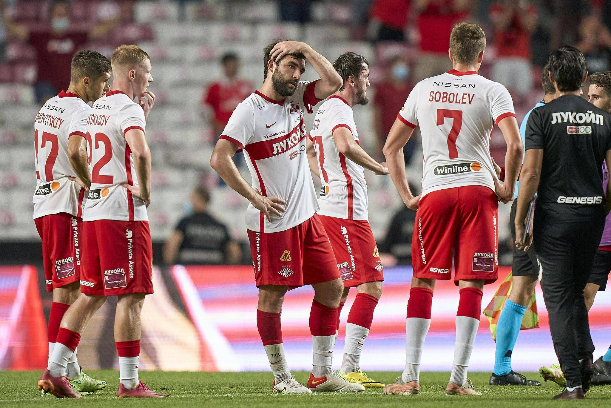 包含转会期尼斯完成体检——葡超节点到来，质疑声四起，资深球员宣示担当的词条