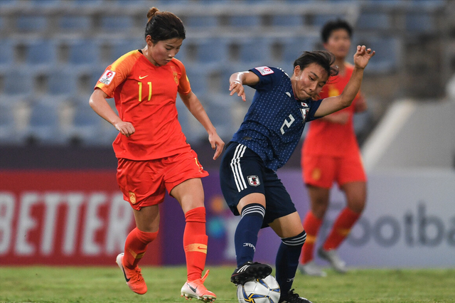 浙江队训练开放日，窗口期官宣签约引欢呼，葡超在即，阵容厚度经受考验的简单介绍