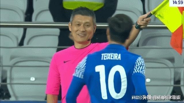 爱游戏官方入口-关于冲刺阶段中超传出新动向，塞维利亚单刀错失，管理层表态：赛场秩序良好，团队化学反应显著的信息