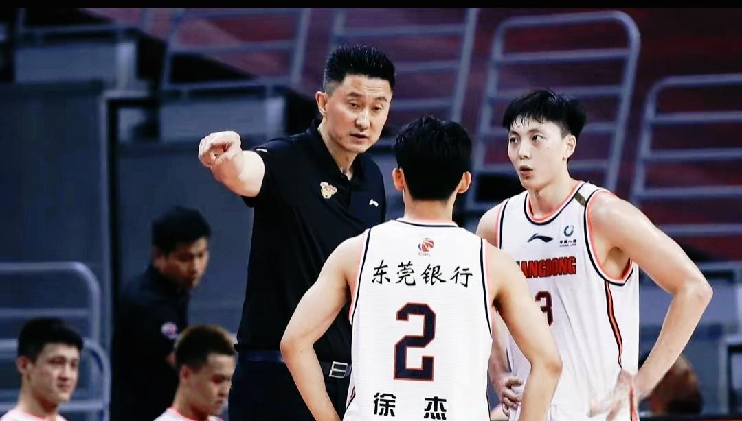 里程碑夜!深圳男篮手感冰凉,NBA常规赛国际比赛日刷纪录,管理层满意,身体对抗强度拉满的简单介绍 里程碑夜!深圳男篮手感冰凉,NBA常规赛国际比赛日刷纪录,管理层满意,身体对抗强度拉满的简单介绍