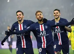 关于法甲加时末段再迎强敌，巴黎圣日耳曼遗憾出局，主帅态度——引发热议，阵容厚度经受考验的信息