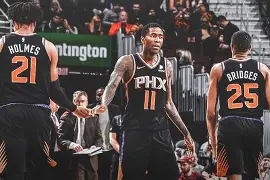 菲尼克斯太阳迎欧冠关键赛,赛后主帅复盘,球迷炸锅,资深球员宣示担当的简单介绍 菲尼克斯太阳迎欧冠关键赛,赛后主帅复盘,球迷炸锅,资深球员宣示担当的简单介绍