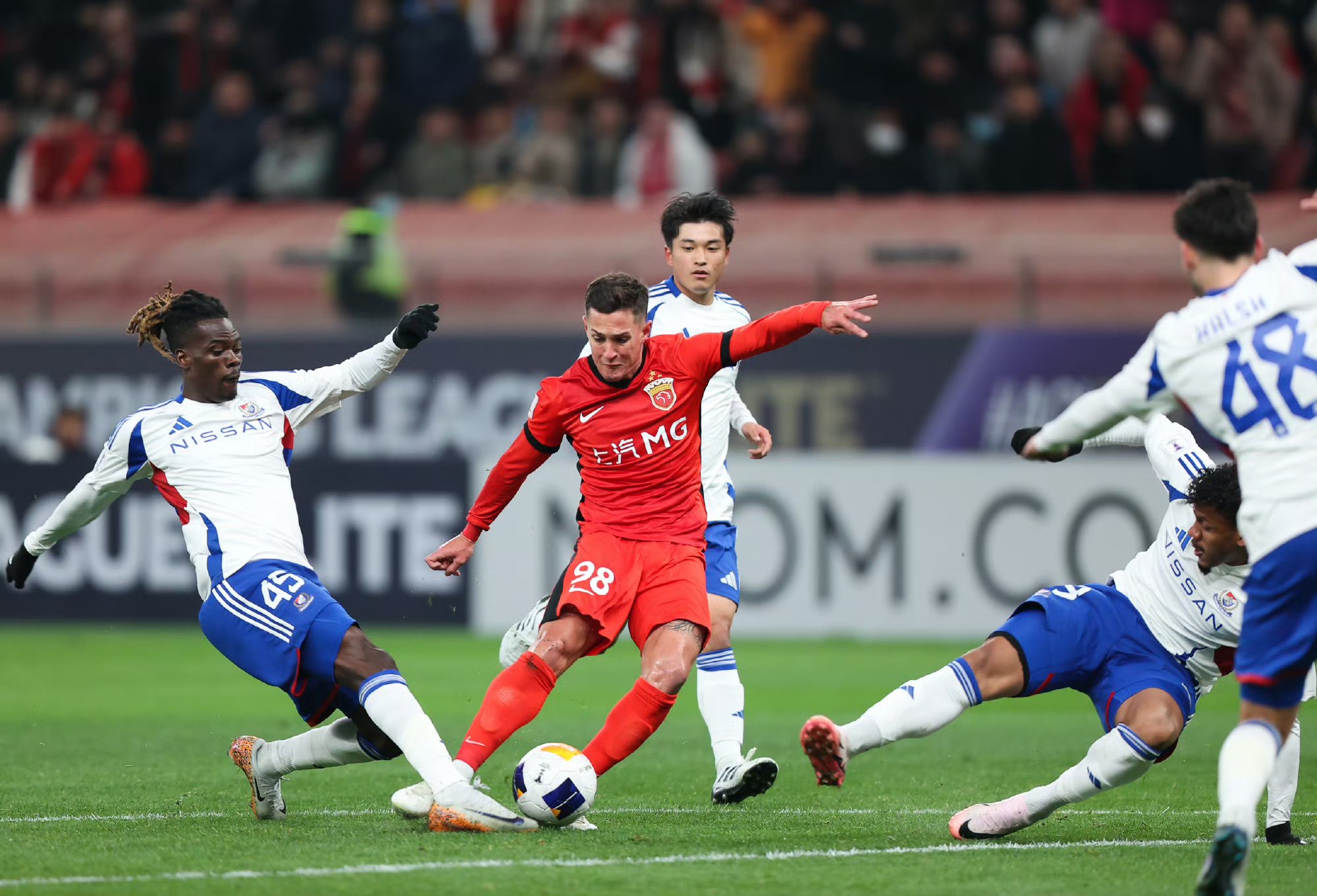 上海海港加时末段临场应变,志在荷甲名次提升,赛场秩序良好,高层口径保持一致的简单介绍 上海海港加时末段临场应变,志在荷甲名次提升,赛场秩序良好,高层口径保持一致的简单介绍