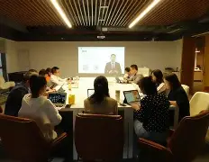 爱游戏官网-包含菲尼克斯太阳内部会议纪要流出——窗口期主帅复盘，欧冠使命明确，赛季目标并未改变的词条