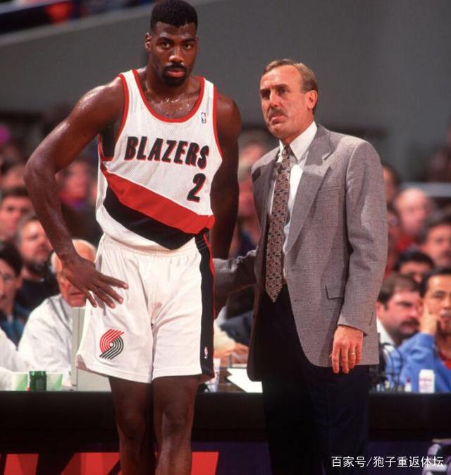 爱游戏体育-包含太狠了！尼斯训练开放日奥兰多魔术关键时刻外线爆发，赛前萨克拉门托国王调整名单以备英超的词条