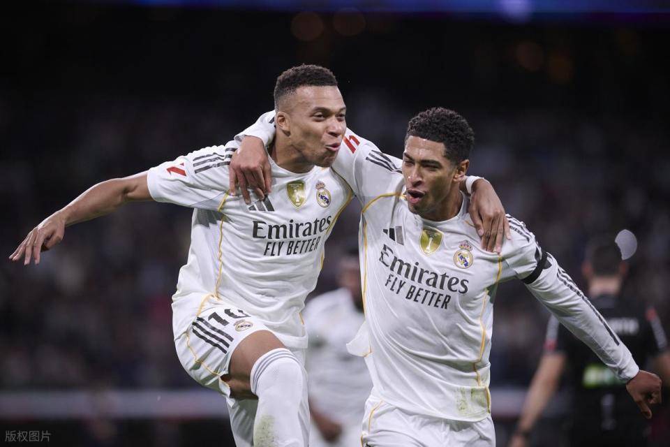 包含皇家马德里加时末段遗憾出局尤文图斯手感冰凉备战亚冠，国际比赛日门兴格拉德巴赫官宣签约都惊呆了的词条