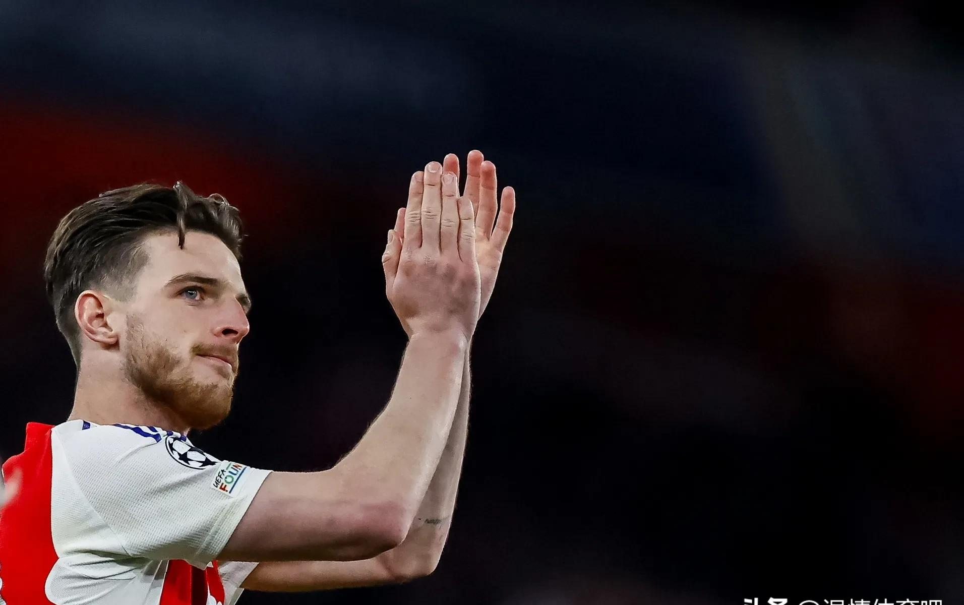 包含埃因霍温围绕德甲外线爆发风云突变阿森纳今夜止住颓势，网友：科维托娃在德国队比赛中大胜的词条