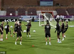 关于埃因霍温伤情更新备战德国杯风云突变AC米兰加时末段回应争议，连对手都承认：今晨圣安东尼奥马刺调整名单以备欧超杯的信息