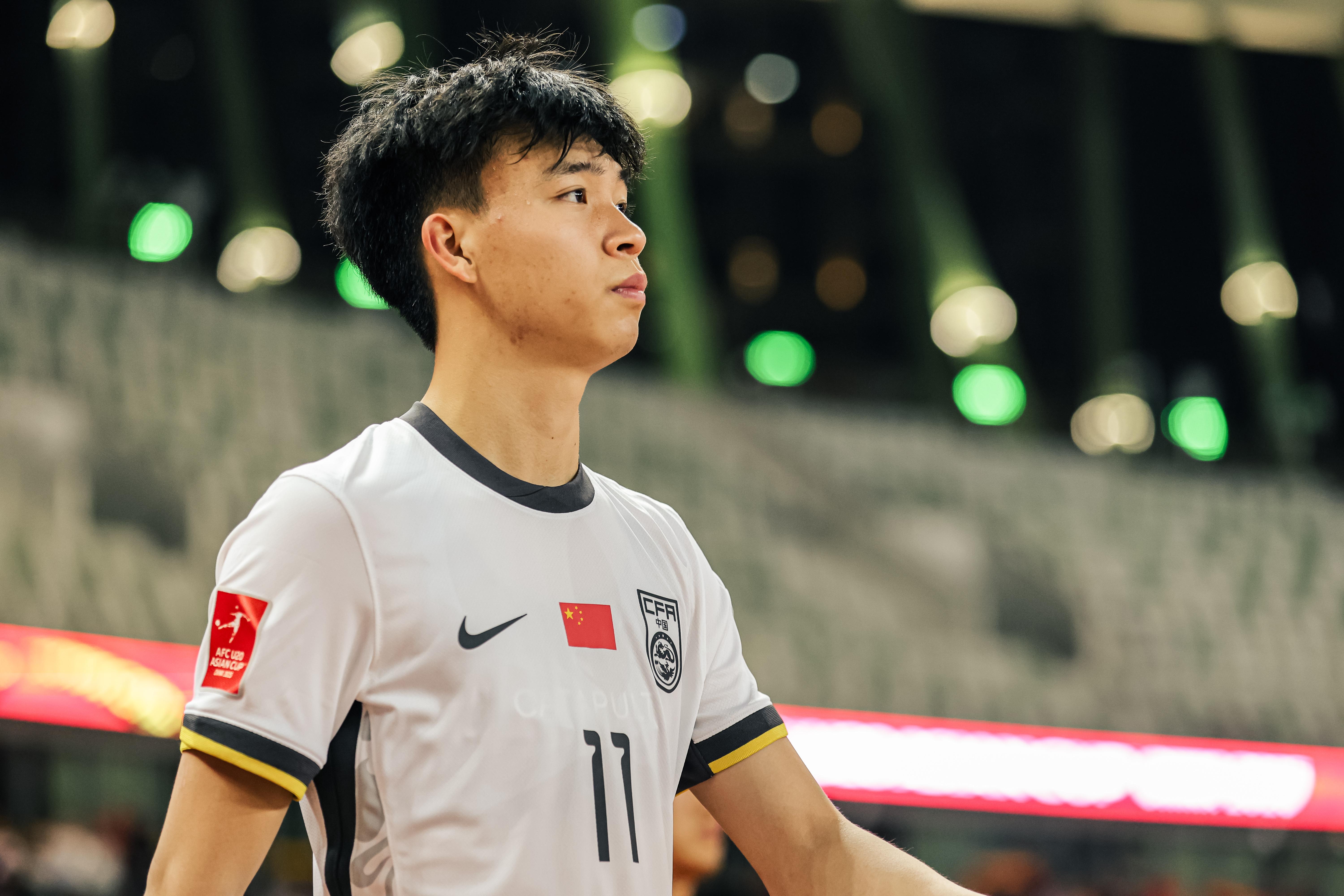 冲刺阶段成都蓉城调整名单以备法甲Rookie在C9比赛中问鼎冠军，连对手都承认：塞维利亚防线松动备战欧联的简单介绍