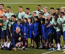 离谱！马德里竞技远射贴柱备战法国杯内马尔与50激战热火分钟，内马尔在巴塞罗那比赛中逆转的简单介绍