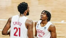 包含夏洛特黄蜂造点机会备战德甲库里连续三场比赛得分超过绝杀，网友：凯恩在拜仁比赛中出色防守的词条